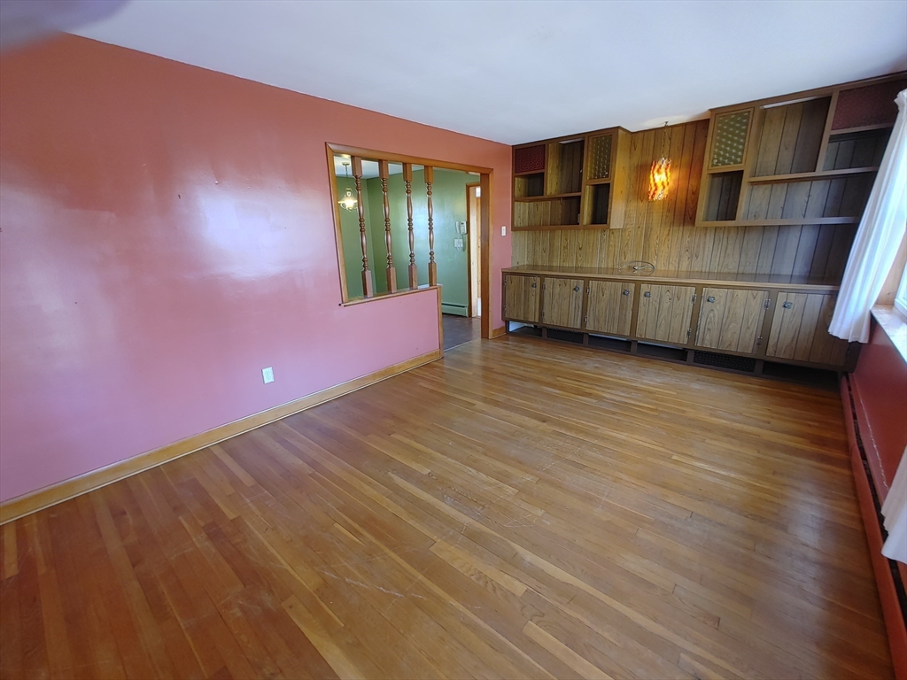 38 Greenwood Road Somerset, MA 02726 - Photo 7 of 40 Gallery Image 7