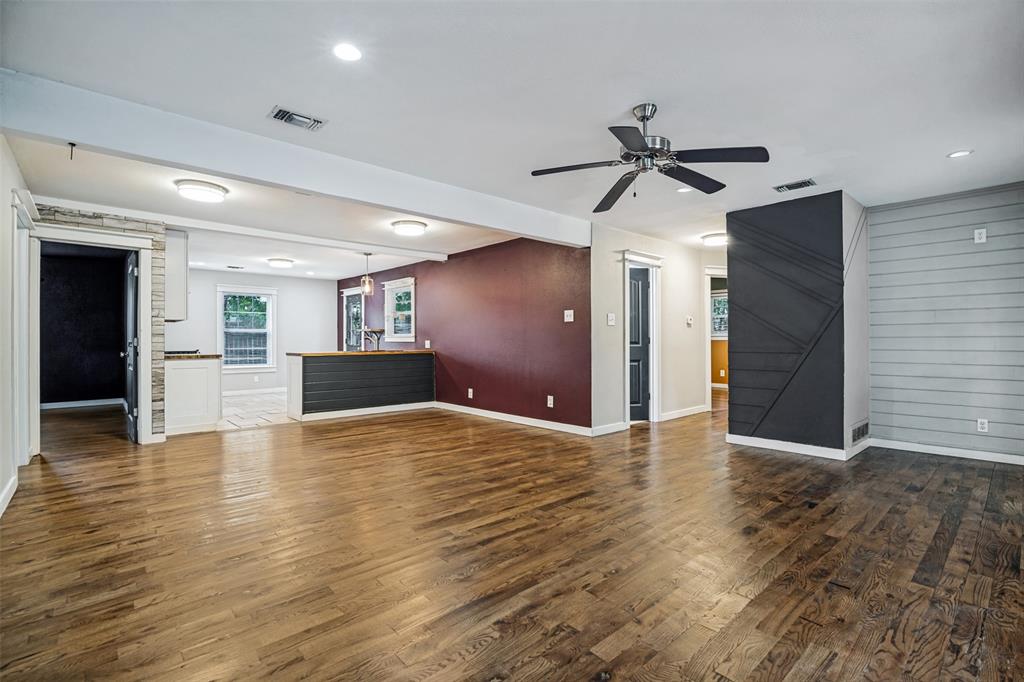 406 North Alamo Road Rockwall, TX 75087 - Photo 2 of 12 Gallery Image 2