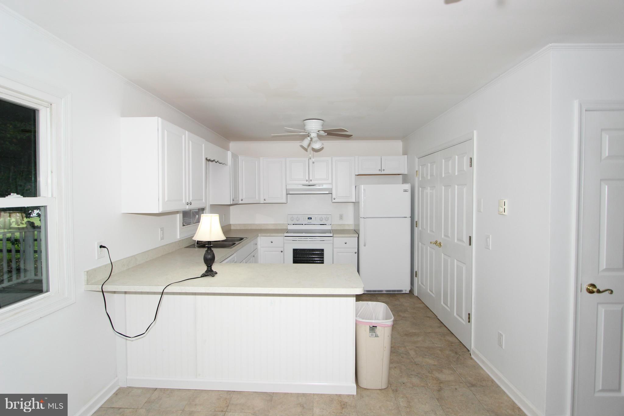 718 Romancoke Road Stevensville, MD 21666 - Photo 7 of 20 Kitchen