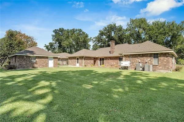 $299,900 | 25 Patricia Court, Luling, LA 70070