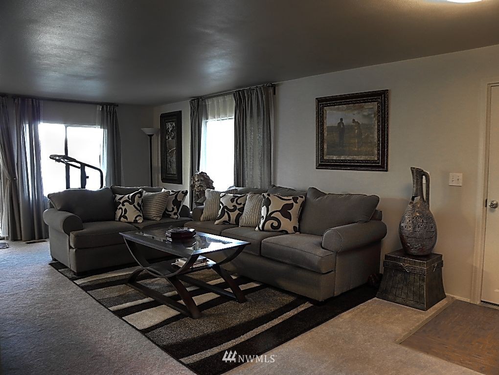 70 East Rustle Way Grapeview, WA 98546 - Photo 8 of 22