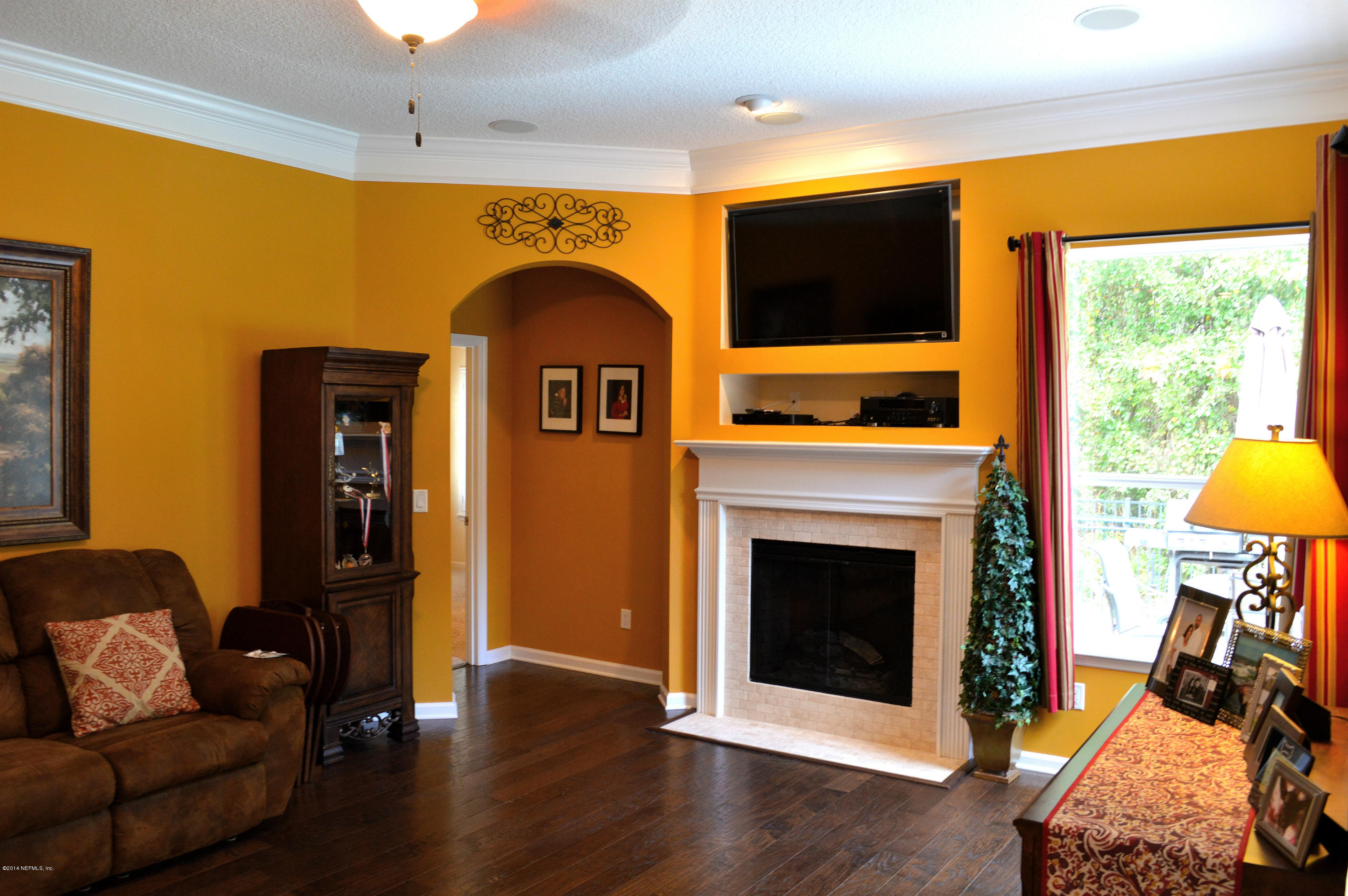 609 Rothmoor Lane St. Johns, FL 32259 - Photo 9 of 61 Decorator Colors in the Family Room