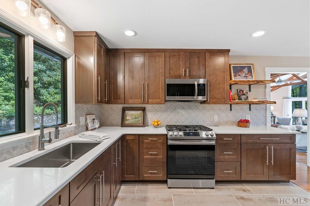 703 Dog Mountain Road Highlands, NC 28741 - Photo 11 of 51 Stainless Appliances