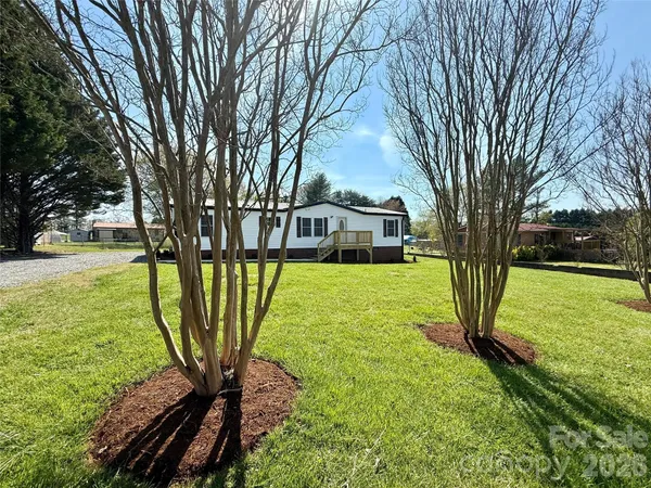 $179,000 | 5670 Quailwood Drive, Hickory, NC 28601