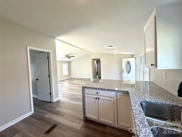 $179,000 | 5670 Quailwood Drive, Hickory, NC 28601