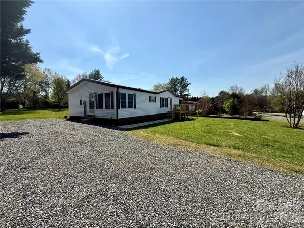 $179,000 | 5670 Quailwood Drive, Hickory, NC 28601