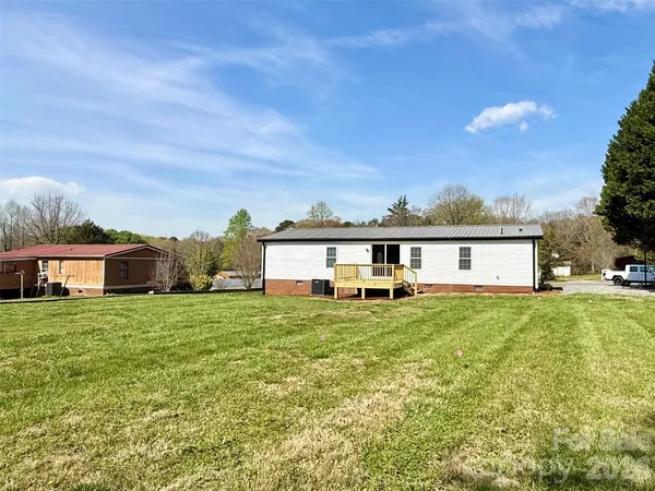 $179,000 | 5670 Quailwood Drive, Hickory, NC 28601