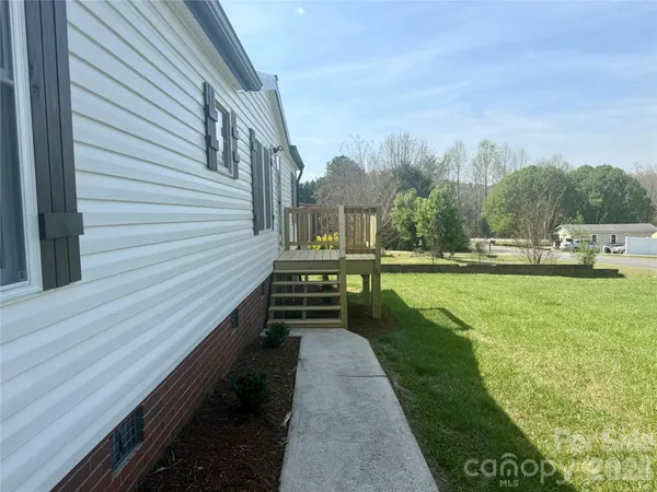 $179,000 | 5670 Quailwood Drive, Hickory, NC 28601