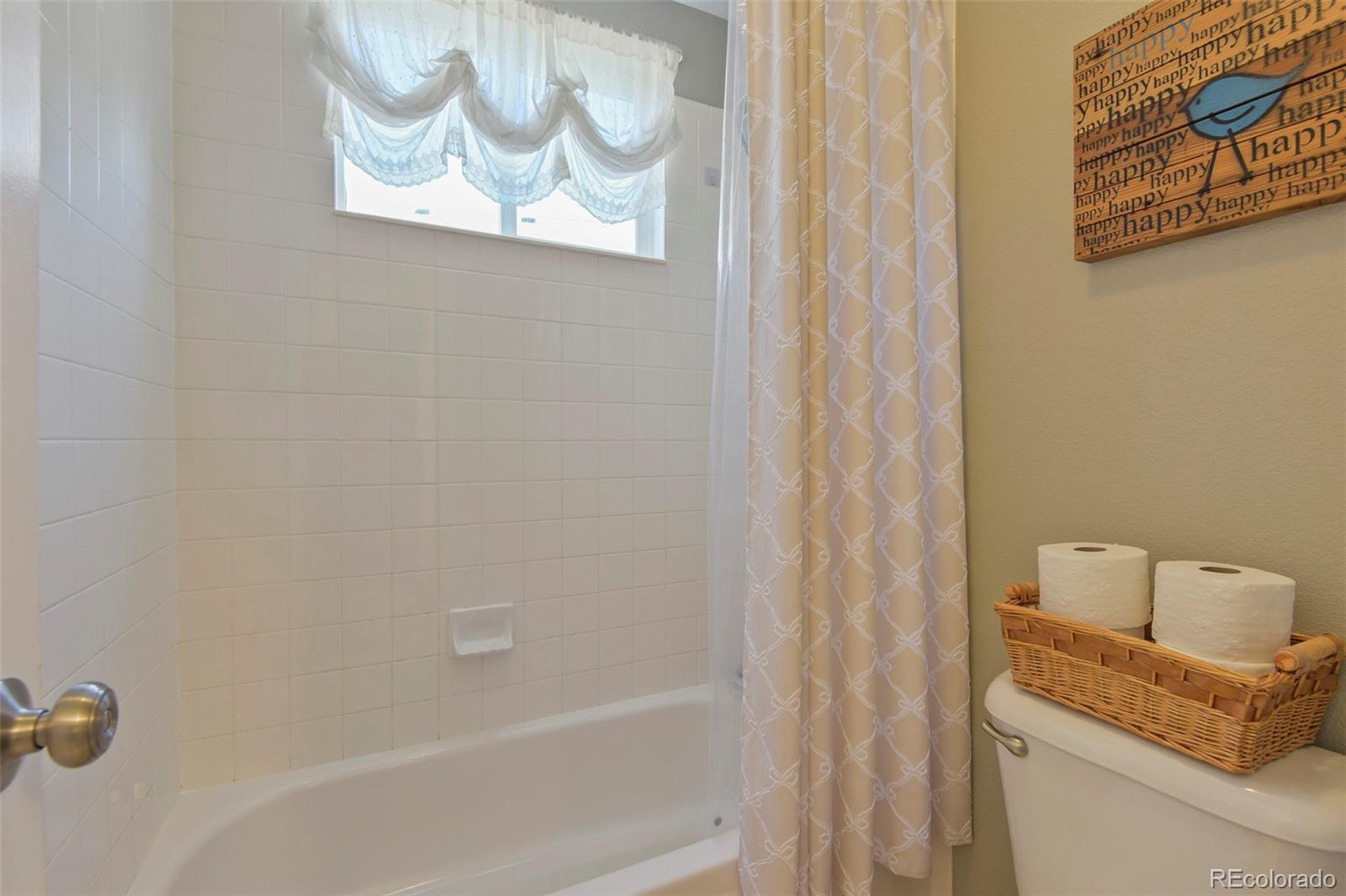 9917 Hawthorne Street Highlands Ranch, CO 80126 - Photo 27 of 40