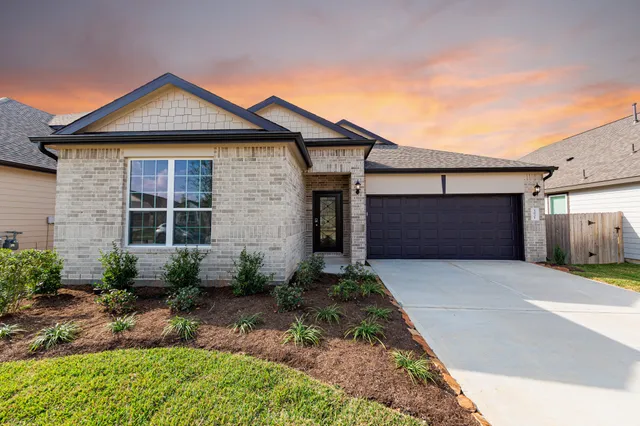 $324,990 | 3021 Bristlegrass Street, Brookshire, TX 77423