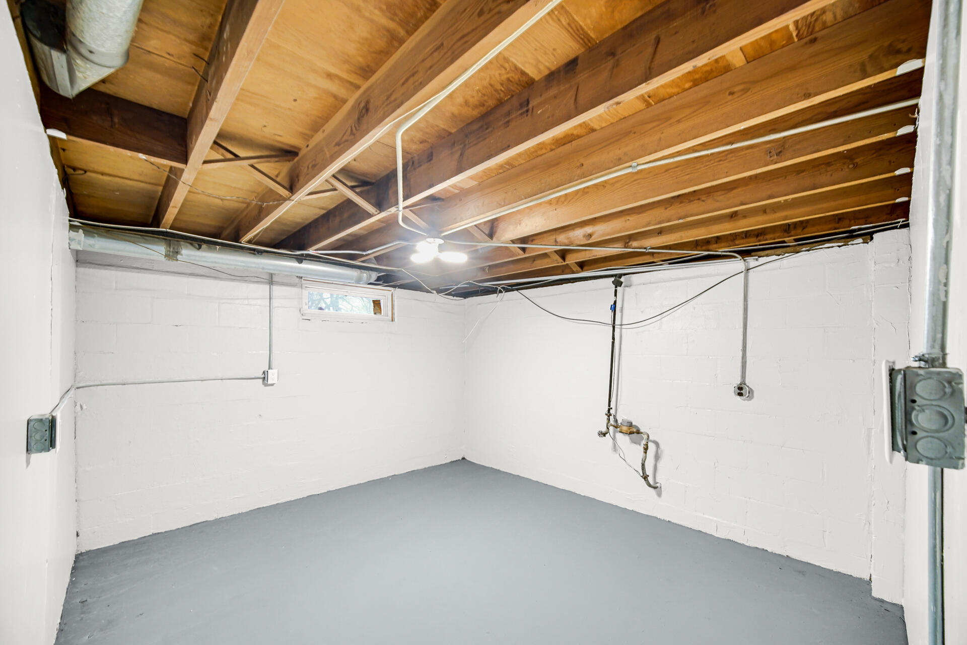 699 State Street Gary, IN 46403 - Photo 21 of 24 a view of a room with racks on the wall