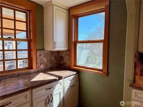 $350,000 | 215 Northwest Cole Avenue, Wilbur, WA 99185