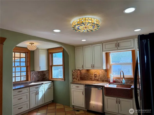 $350,000 | 215 Northwest Cole Avenue, Wilbur, WA 99185