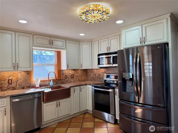 $350,000 | 215 Northwest Cole Avenue, Wilbur, WA 99185