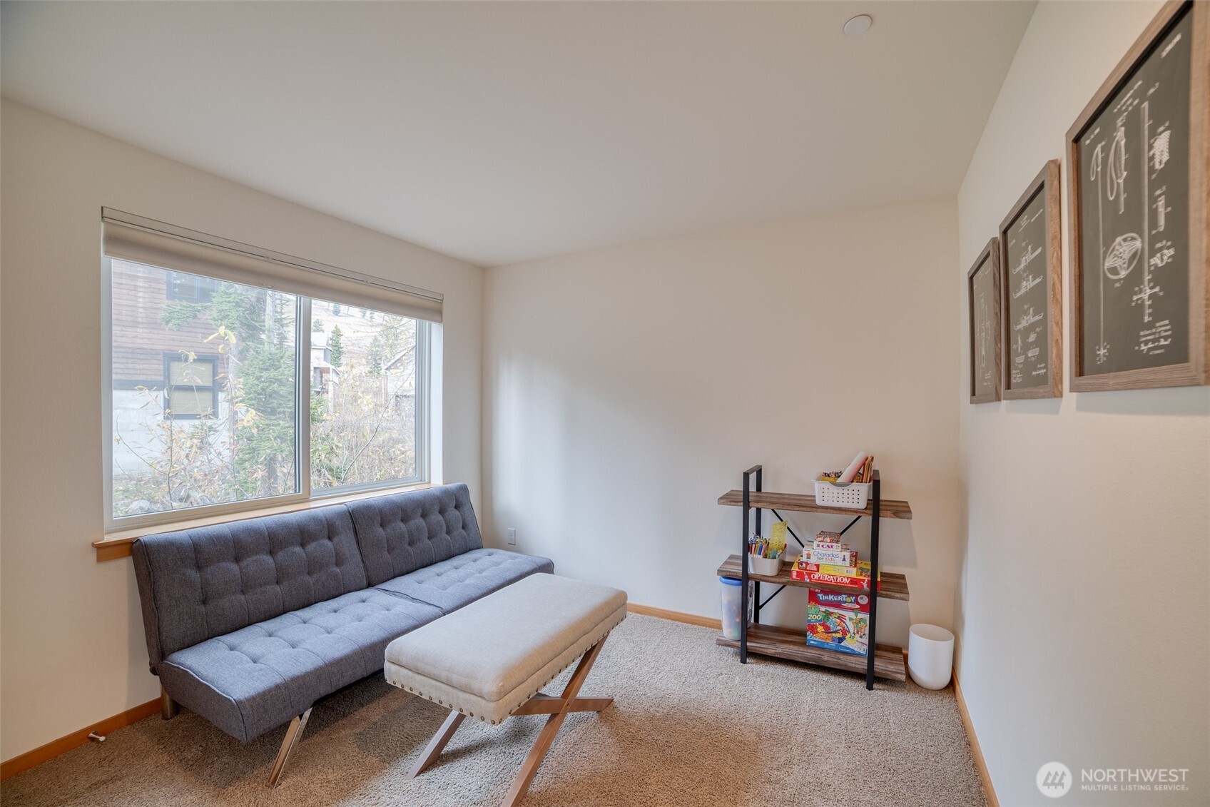 200 Pass Life Way, Unit 1 Snoqualmie Pass, WA 98068 - Photo 9 of 27 a living room with furniture and a window