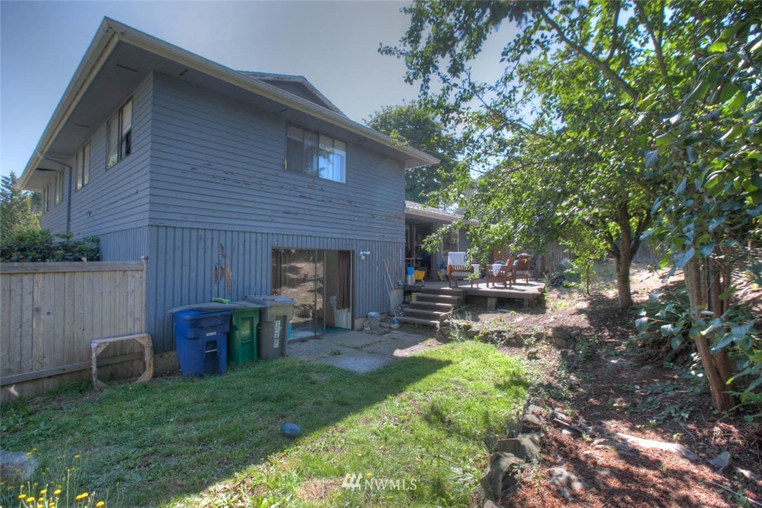 2009 Jones Circle Southeast Renton, WA 98055 - Photo 22 of 22 Gallery Image 22