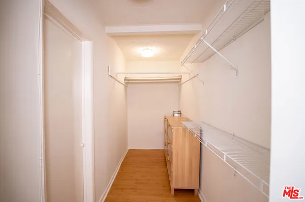 $2,695 | 960 Larrabee Street, Unit 206, West Hollywood, CA 90069
