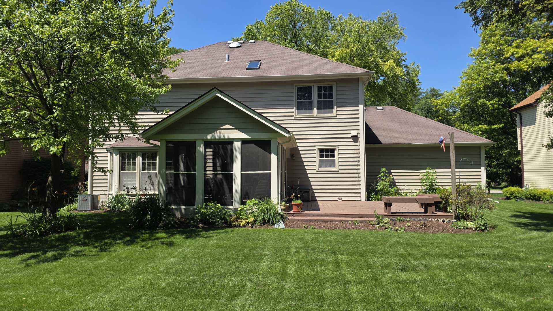 2412 Barkdoll Road Naperville, IL 60565 - Photo 2 of 2