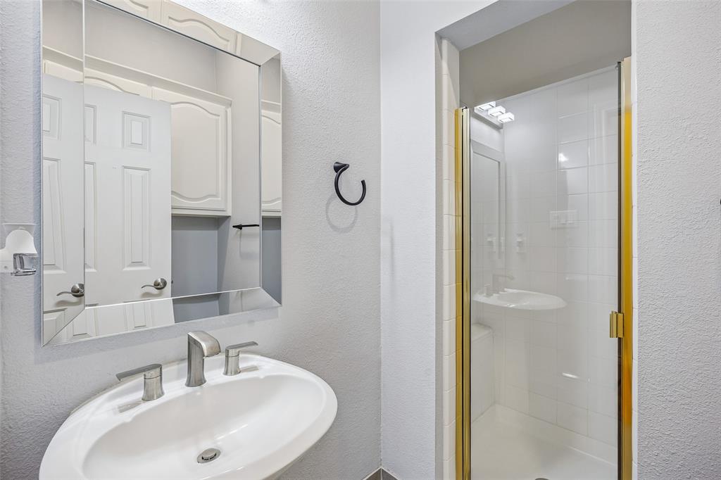 3703 Trailwood Drive Richardson, TX 75082 - Photo 19 of 40