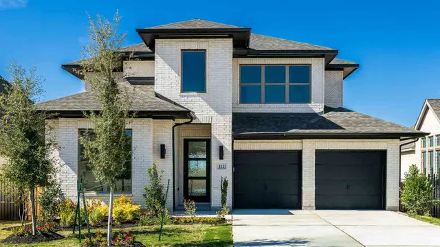 $599,900 | 112 Ensberg Lane, Liberty Hill, TX 78642