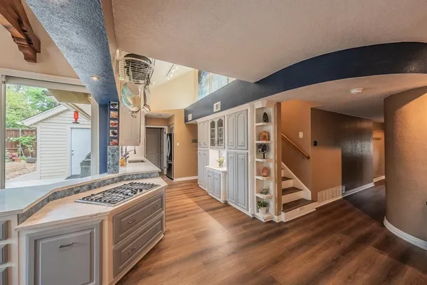 $525,000 | 1227 Farnham Court East, Irving, TX 75062