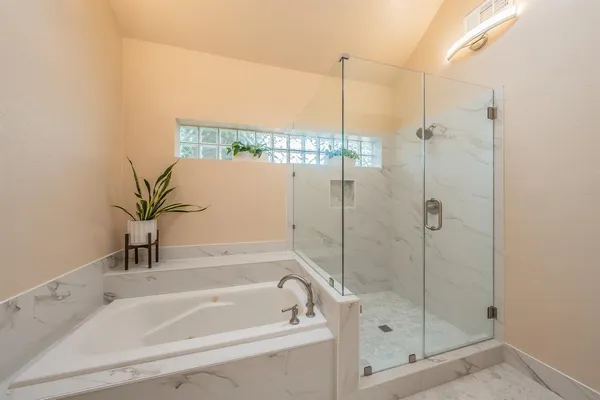 $525,000 | 1227 Farnham Court East, Irving, TX 75062