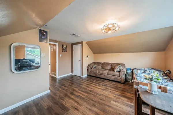 $525,000 | 1227 Farnham Court East, Irving, TX 75062