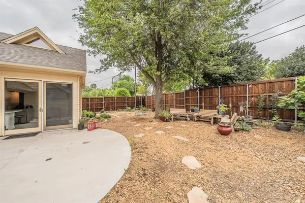 $525,000 | 1227 Farnham Court East, Irving, TX 75062