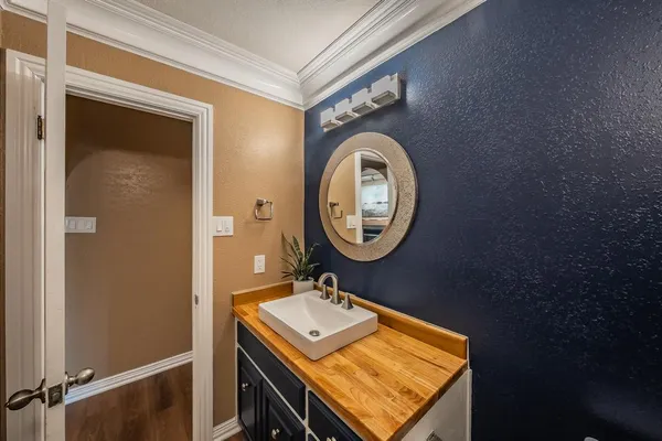 $525,000 | 1227 Farnham Court East, Irving, TX 75062