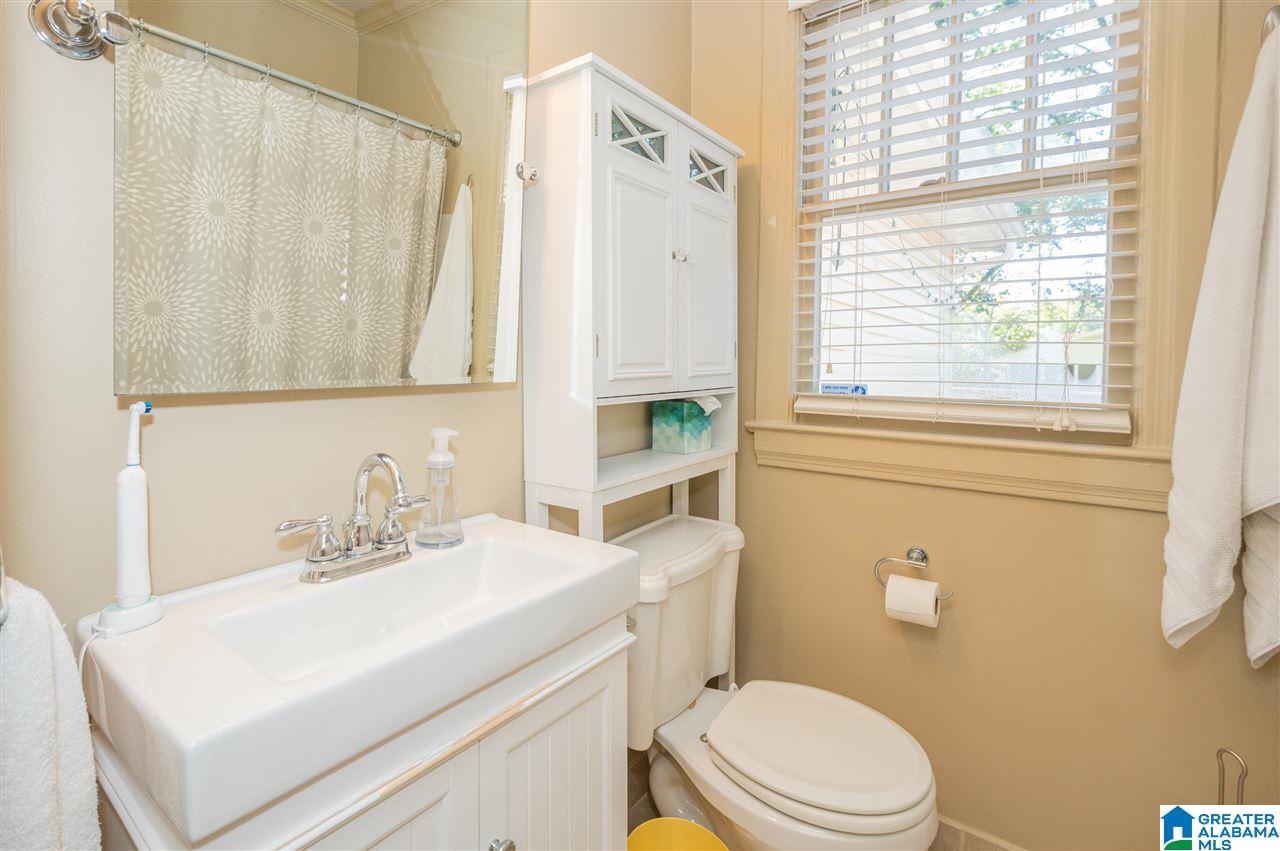 1007 Irving Road Birmingham, AL 35209 - Photo 33 of 44
