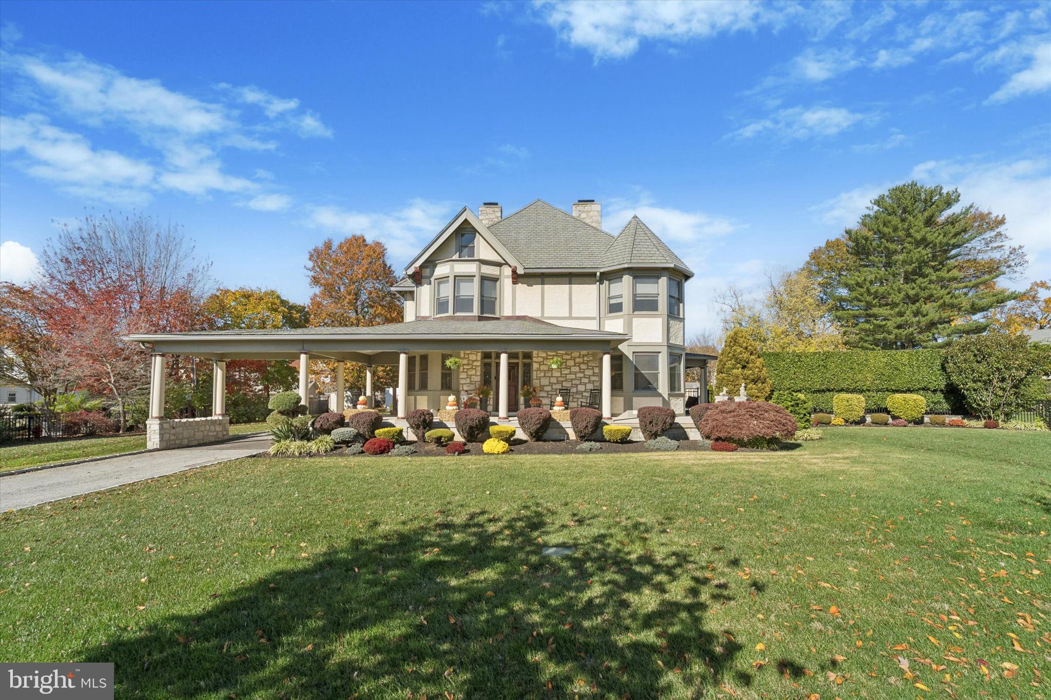 204 East Manoa Road Havertown, PA 19083 - Photo 2 of 80