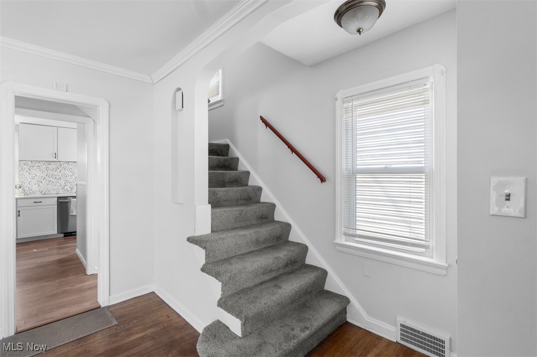 4174 Ardmore Road Cleveland, OH 44121 - Photo 20 of 33