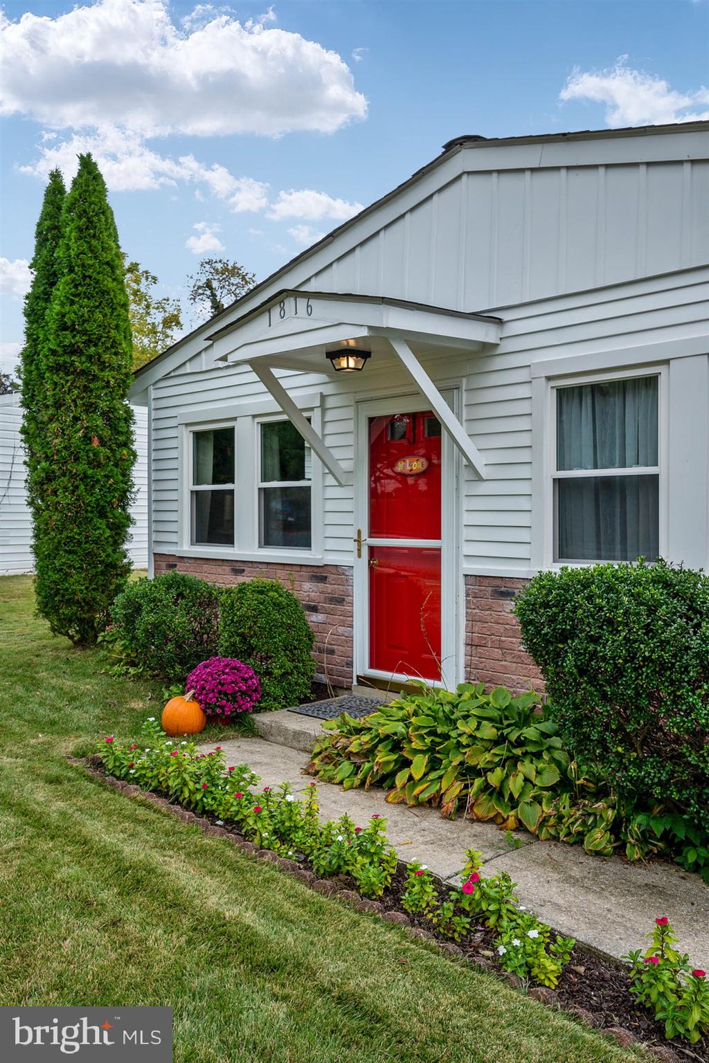 1816 Colmar Road Baltimore, MD 21207 - Photo 4 of 29
