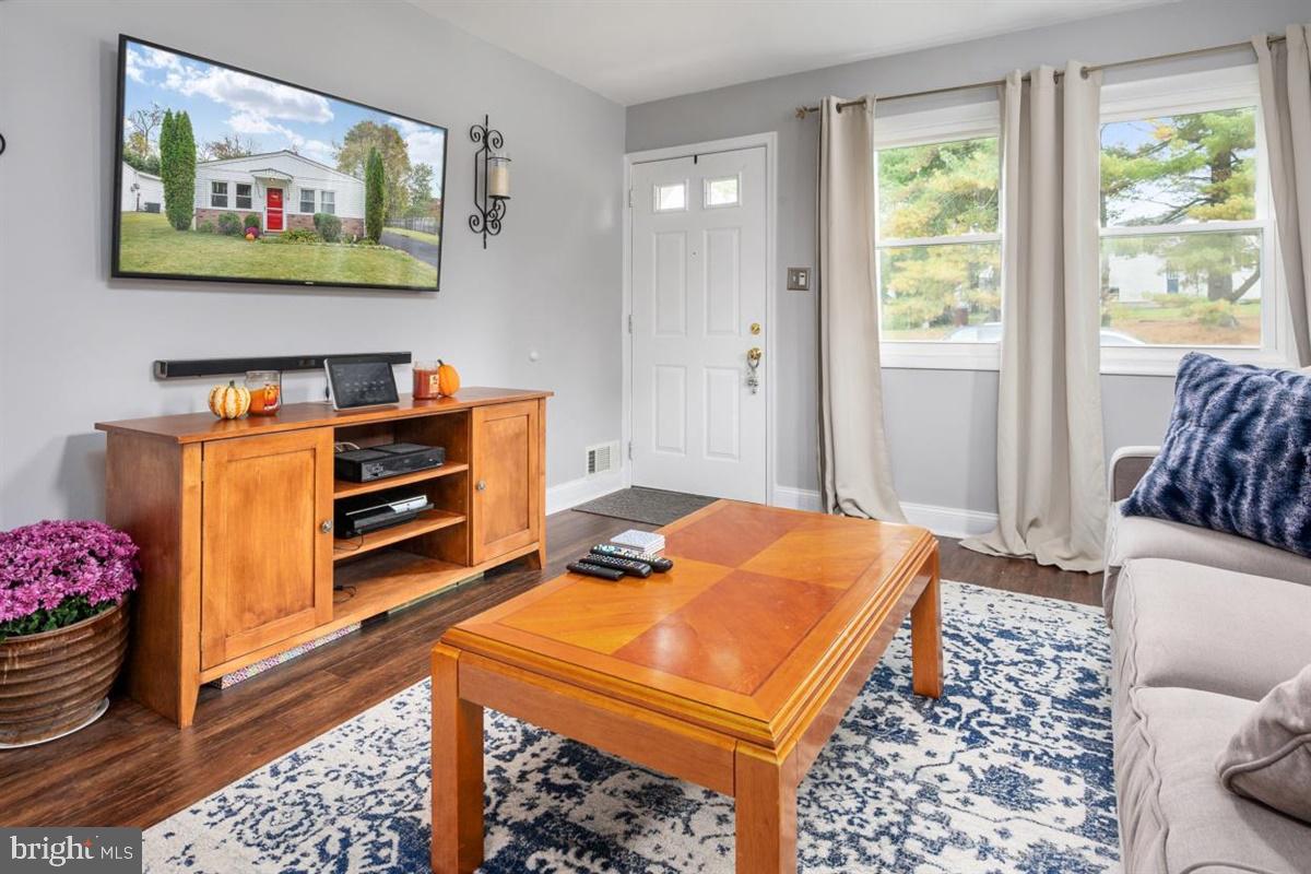 1816 Colmar Road Baltimore, MD 21207 - Photo 6 of 29