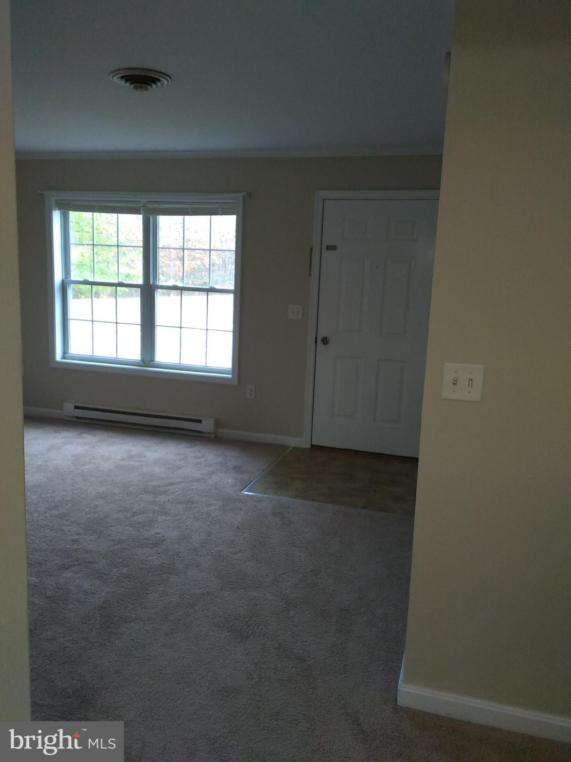 2 9th Street Ridgely, MD 21660 - Photo 10 of 33 Living room