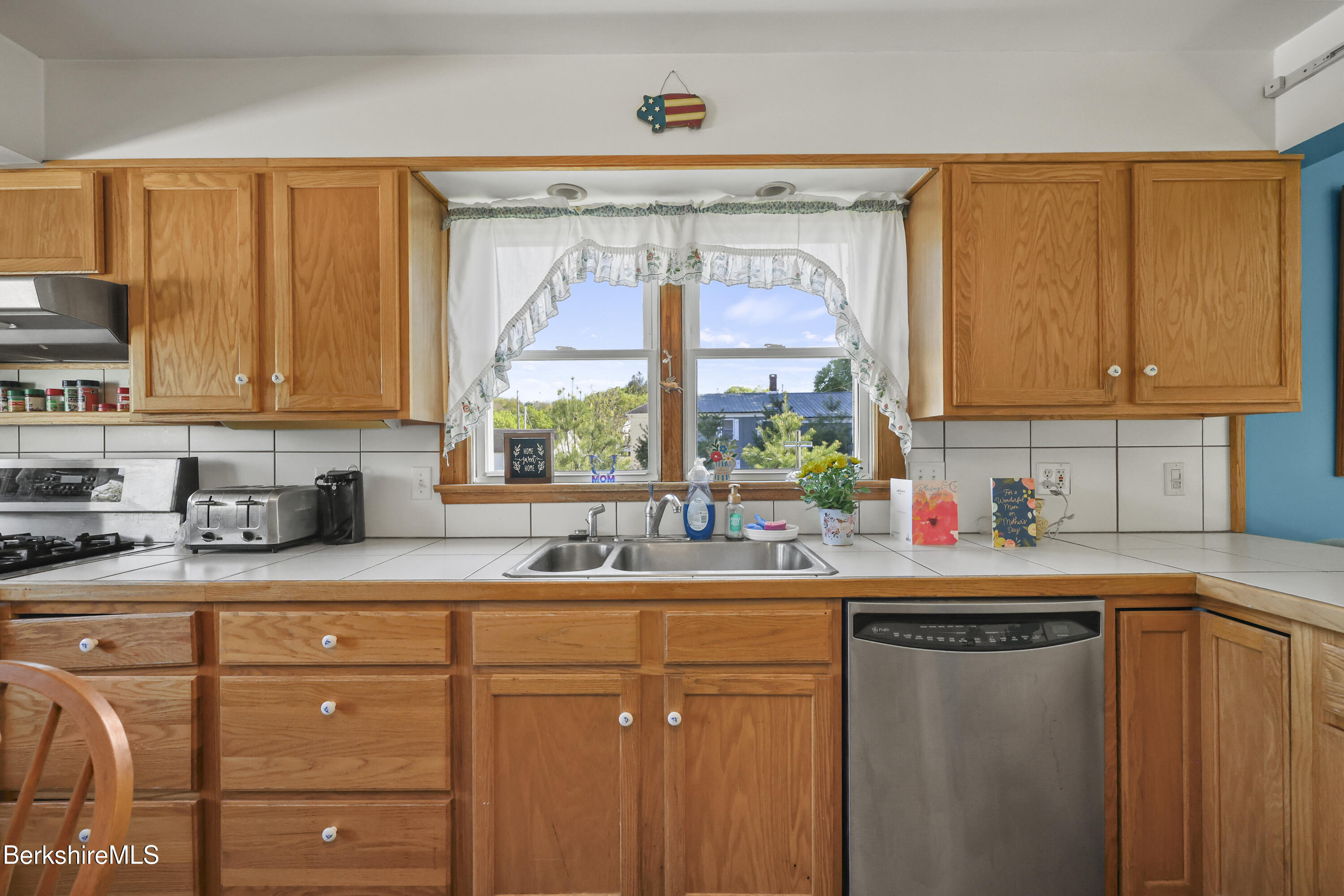 24 Temple Street Adams, MA 01220 - Photo 8 of 38 50 Kitchen
