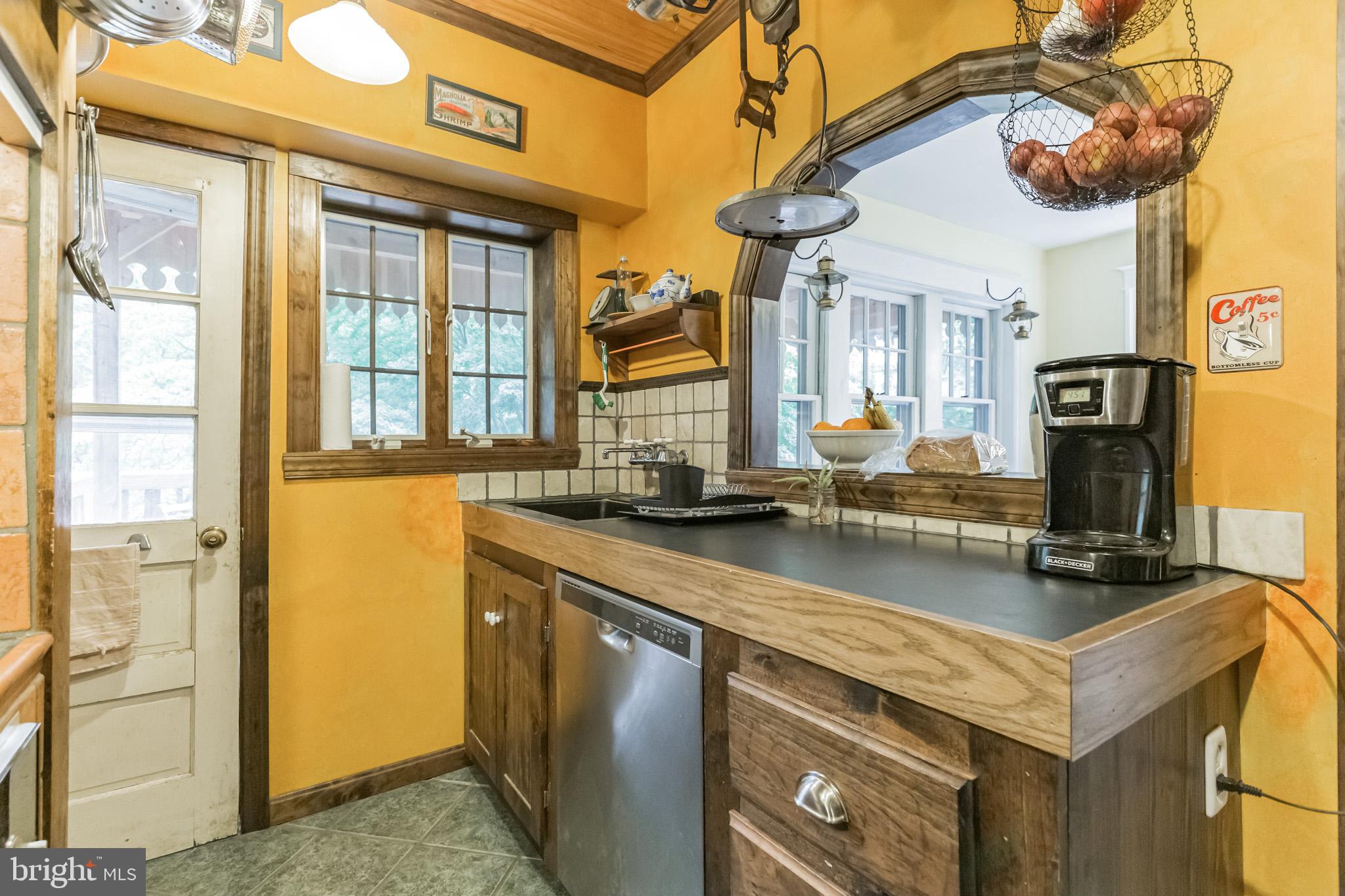 370 Church Road Elkins Park, PA 19027 - Photo 10 of 28 Gallery Image 10