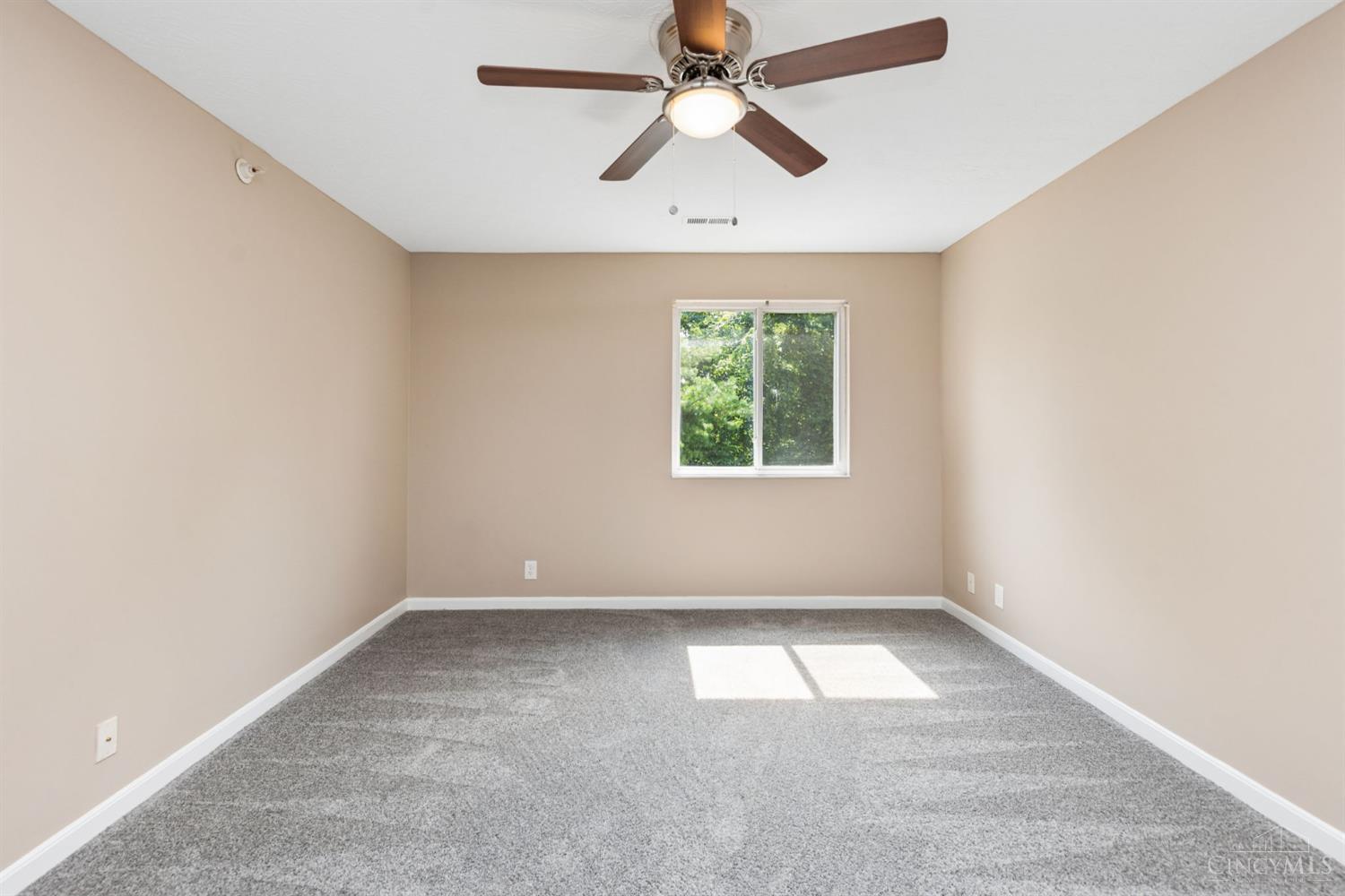 3414 North Bend Road, Unit 8 Cincinnati, OH 45247 - Photo 24 of 36