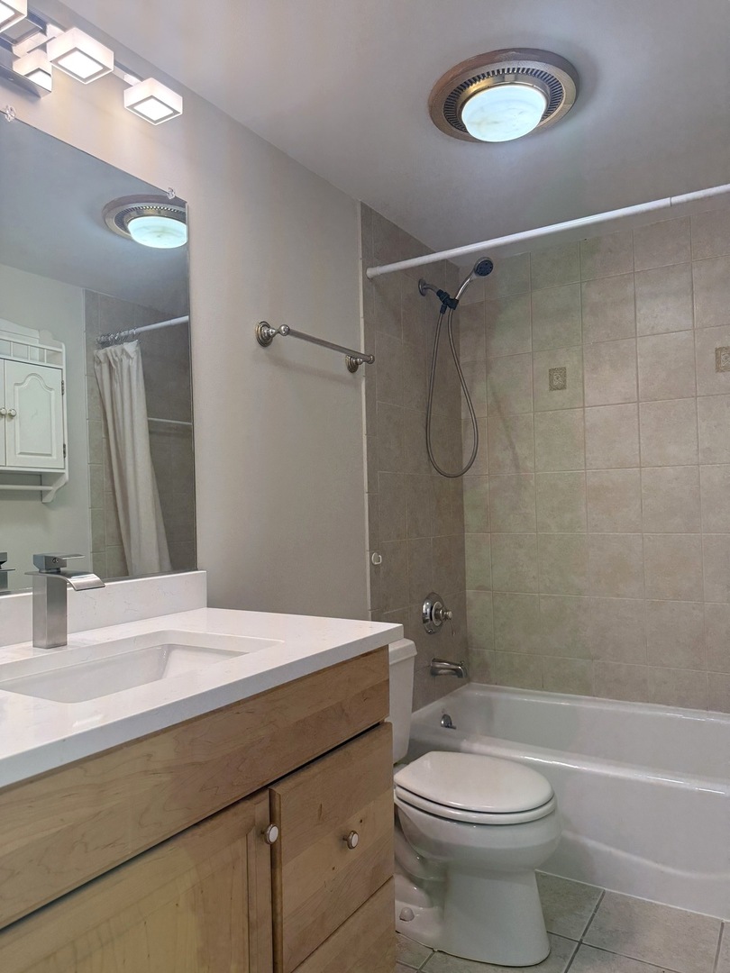 425 Carriage Hill Road Naperville, IL 60565 - Photo 35 of 42