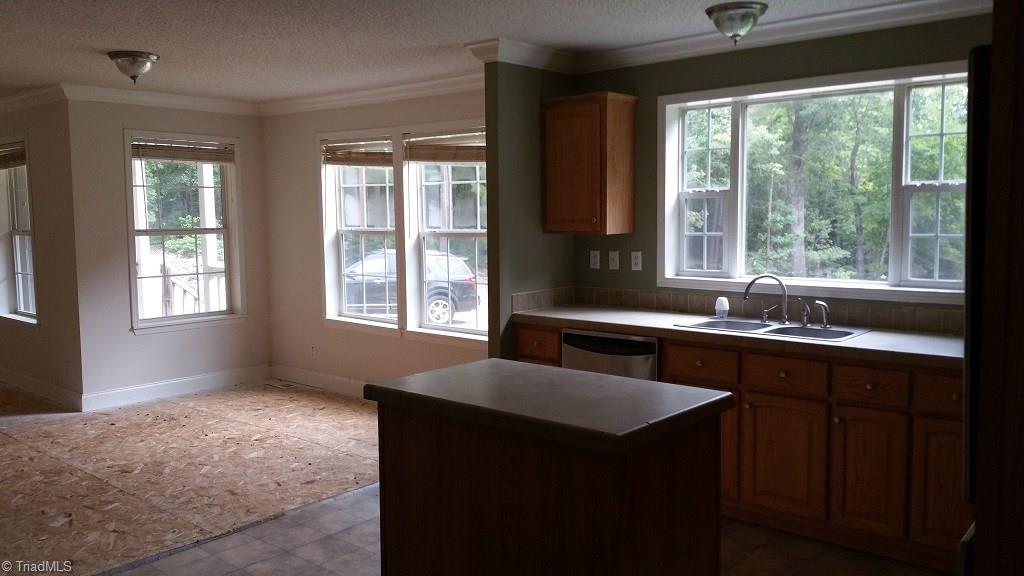 440 Simmons Road Robbins, NC 27325 - Photo 8 of 13 Gallery Image 8