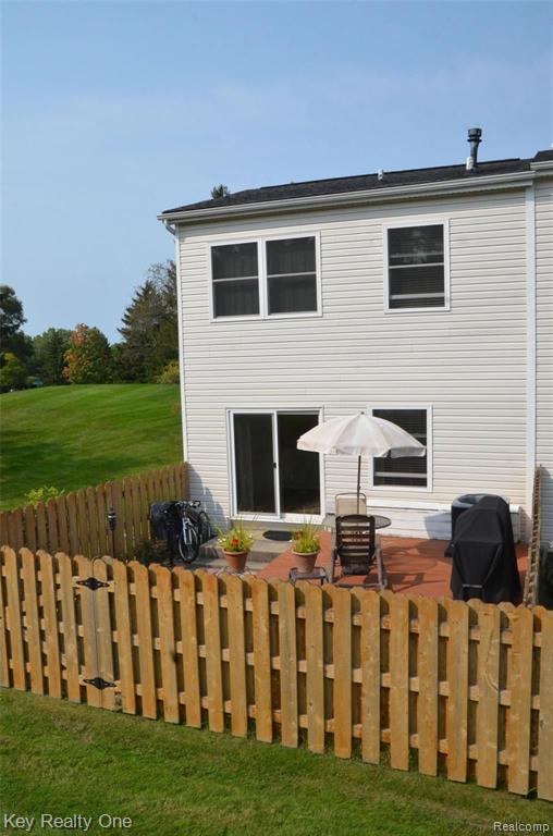 1225 Miniature Court Rochester Hills, MI 48307 - Photo 9 of 11