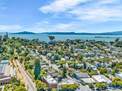 $949,000 | 215 Tunnel Avenue, Richmond, CA 94801