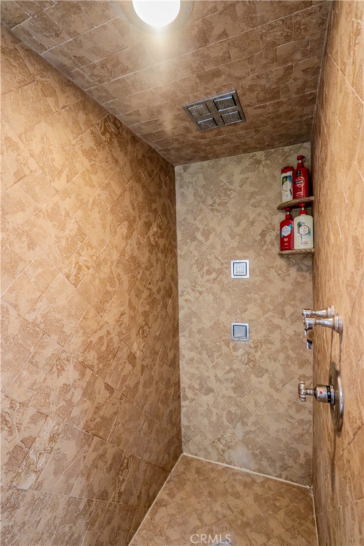 5 Cambridge Manhattan Beach, CA 90266 - Photo 39 of 71 a bathroom with a shower