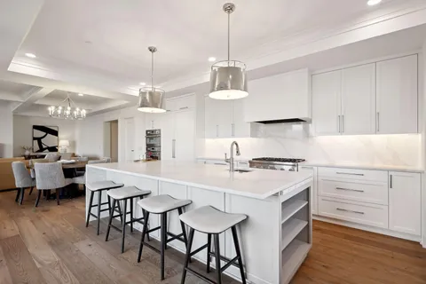 $2,275,000 | 511 2nd Street, Unit 3, Excelsior, MN 55331