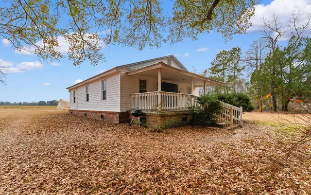 $190,000 | 420 Old McCutcheon Road, Coward, SC 29530
