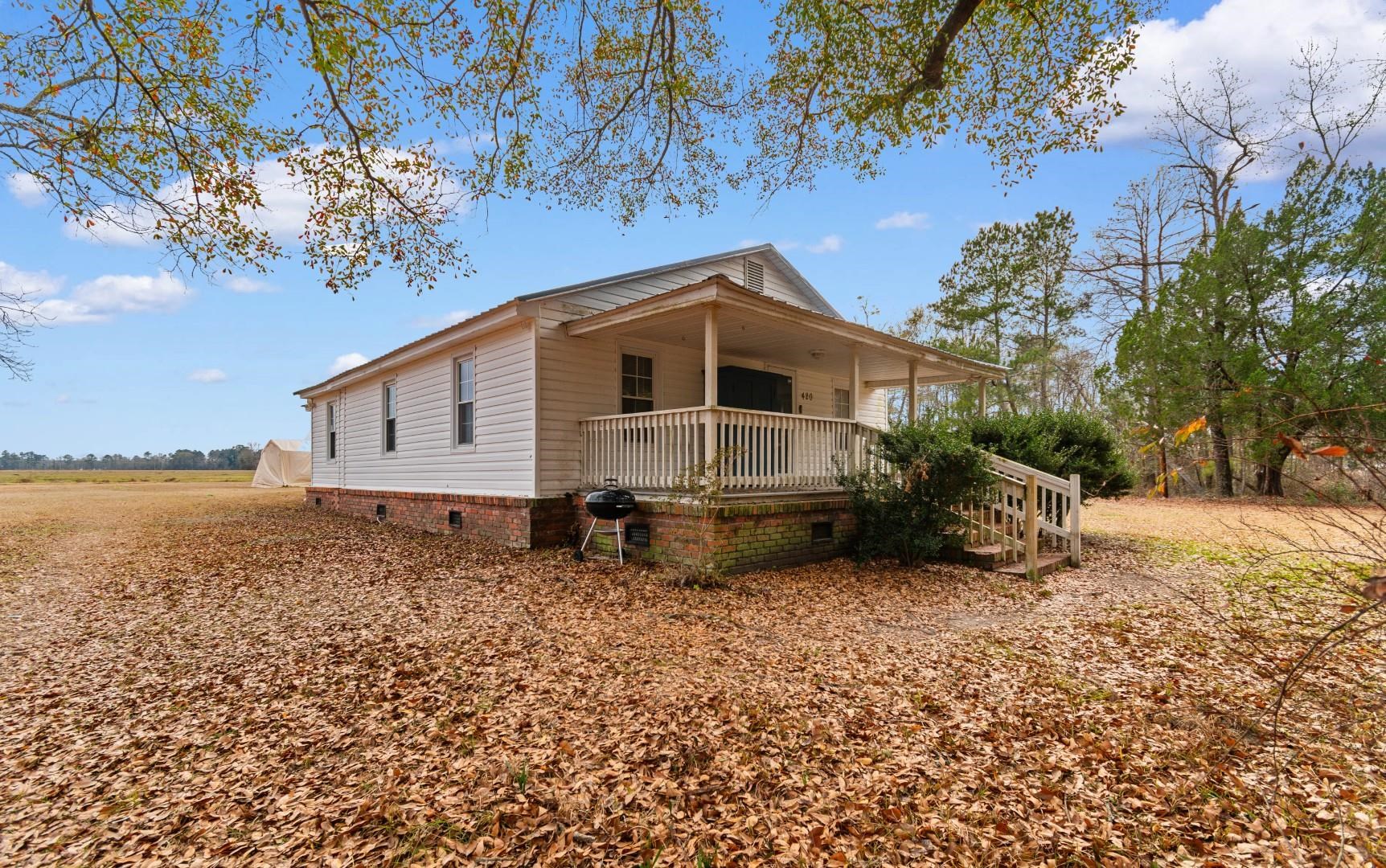 420 Old McCutcheon Road Coward, SC 29530 - Photo 2 of 40