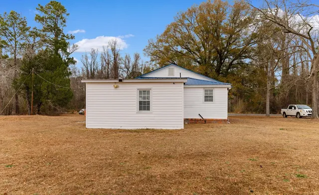 $190,000 | 420 Old McCutcheon Road, Coward, SC 29530