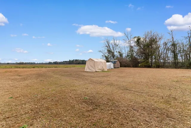 $190,000 | 420 Old McCutcheon Road, Coward, SC 29530