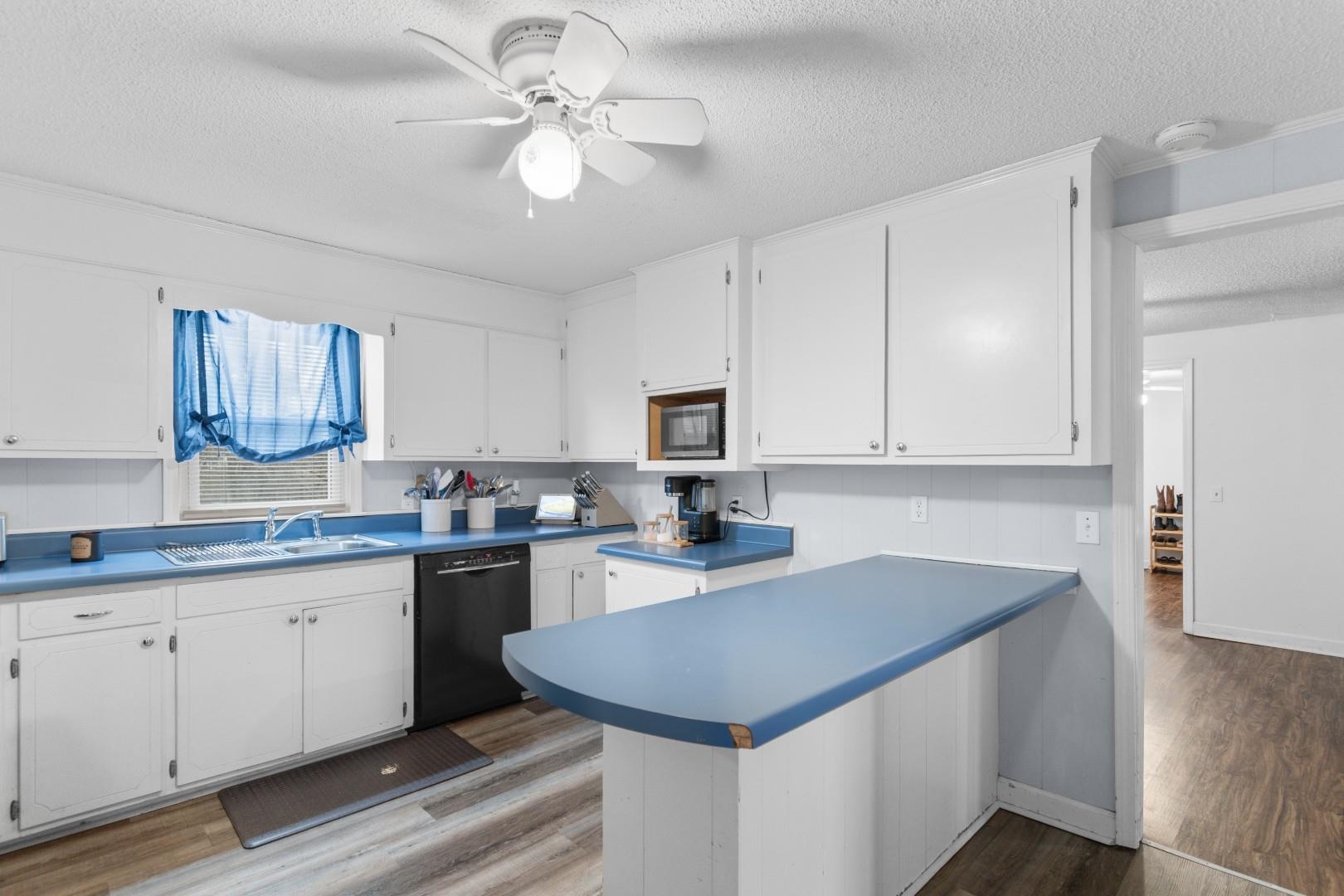 420 Old McCutcheon Road Coward, SC 29530 - Photo 5 of 40