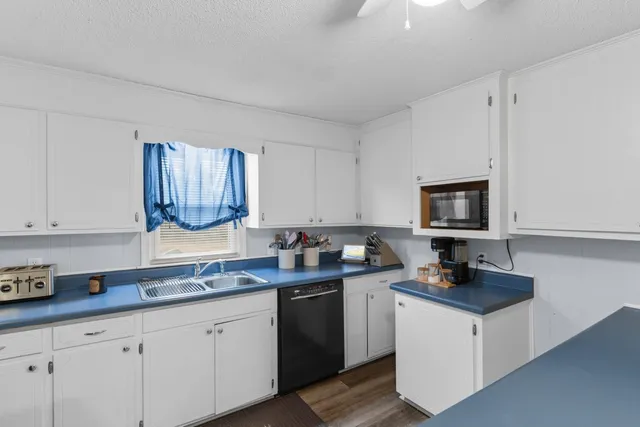 $190,000 | 420 Old McCutcheon Road, Coward, SC 29530